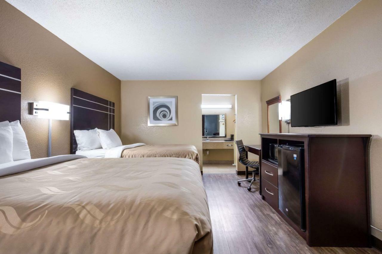 Quality Inn Старквилл Экстерьер фото